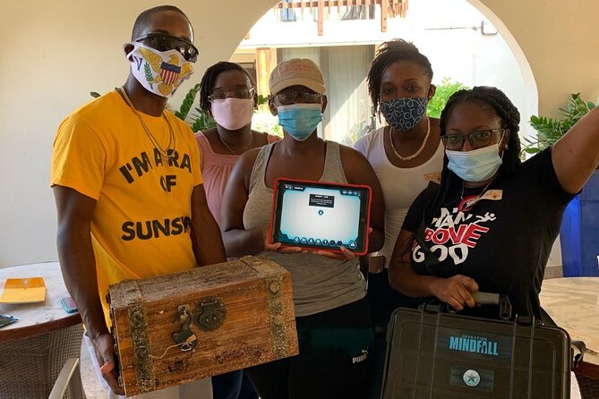 Augmented Reality Secret Agent Treasure Hunt in St Thomas - The first establishments: clues, challenges, and local stops