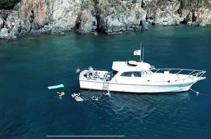 Circle the Island of St. John | Lunch stop at Lime Out (Taco Boat) - What the $250 price really covers