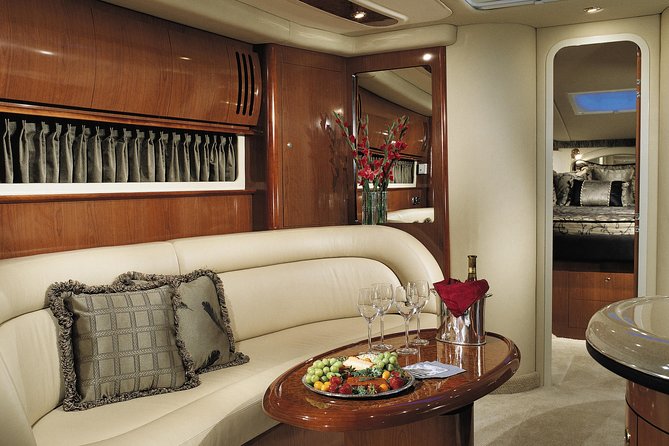 Day Yacht Excursions throughout the US or British Virgin Islands - Choosing between the US and British Virgin Islands