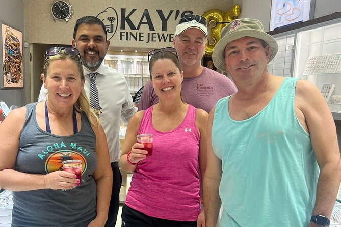 Drinks & Diamonds Shopping Experience in St. Thomas - Personal help from a family-run business