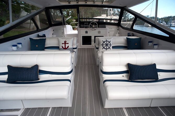 Private Luxury Power Catamaran. Enjoy USVI Aboard MV Hydra - Why MV Hydra works well for a private group