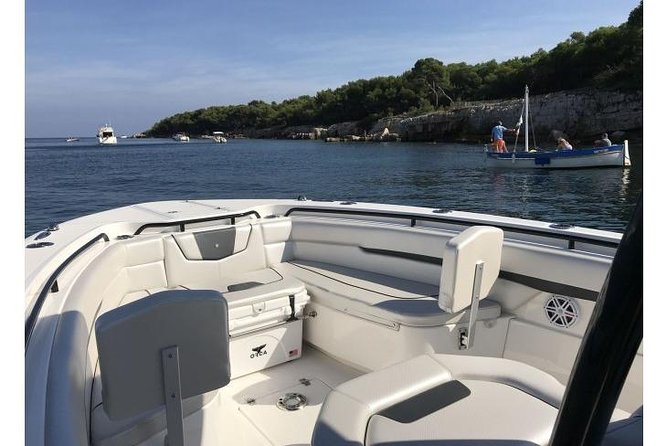 Private New Powerboat to St John & LimeOut. Full Day USVI - Beaches, Bars, Lovango, and LimeOut