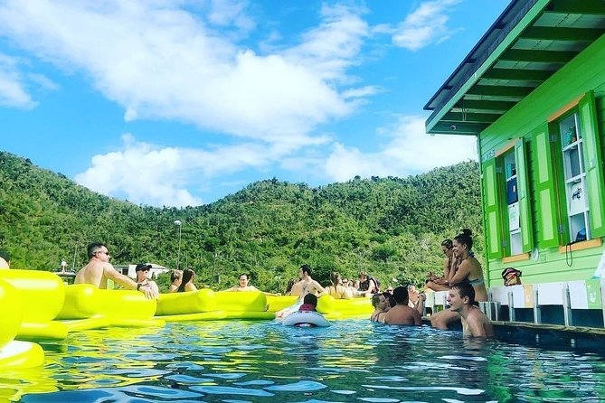 St. Thomas Lime Out Snorkel with Taco Bar Lunch & Swim-Up Bar - Ritz-Carlton - Who Should Choose This Excursion?