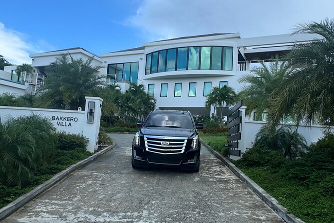 ST Thomas Luxury Private Airport Pickup - Meeting the driver and loading your bags